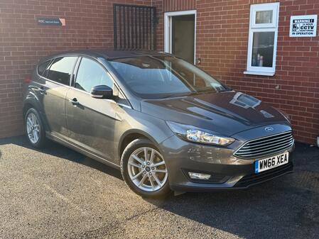 FORD FOCUS 1.0 T EcoBoost Zetec