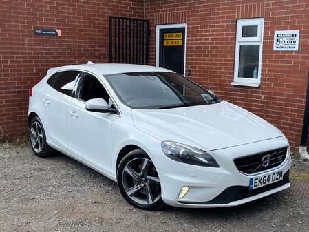 VOLVO V40 2.0 R-Design D4